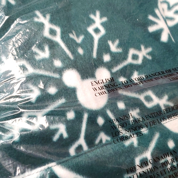 ❤️NWT VINTAGE TORRID PAJAMA DISNEY CHRISTMAS HOLIDAY MICKEY MOUSE ONESIE PLUS - Picture 9 of 12